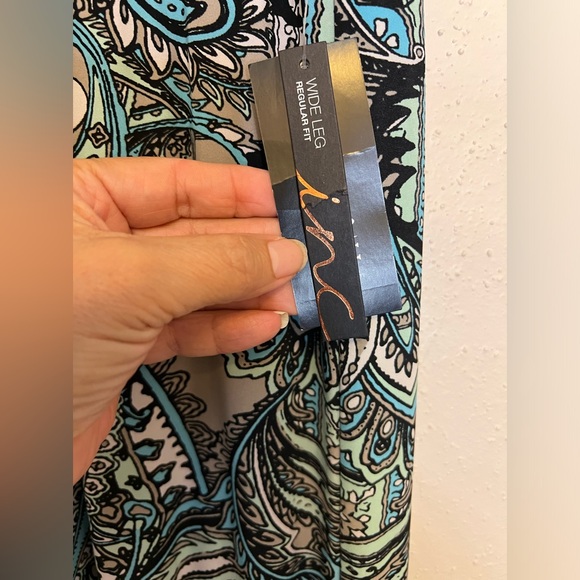 International‎ Concepts - Picture 3 of 6